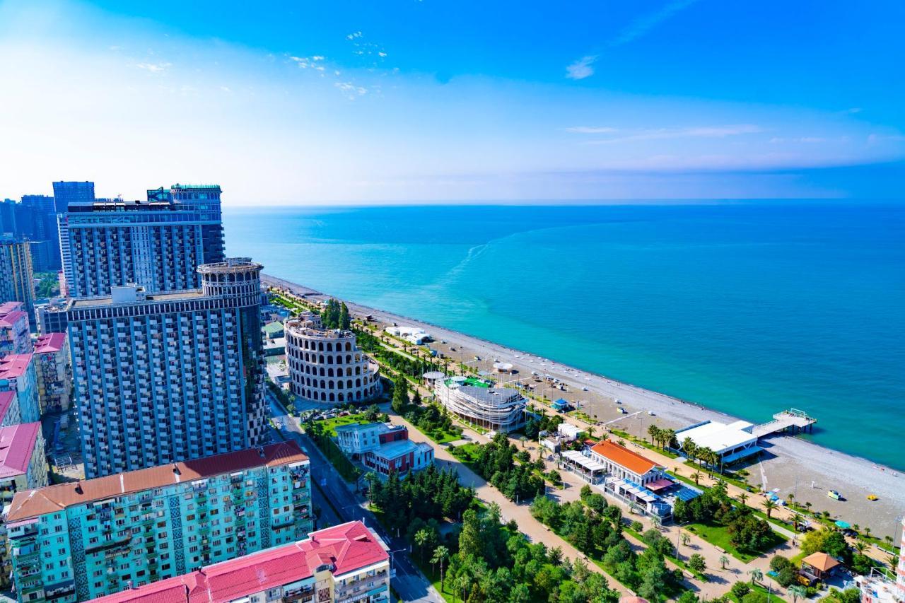 Seaside Resort In New Orbi Twins Батуми Экстерьер фото