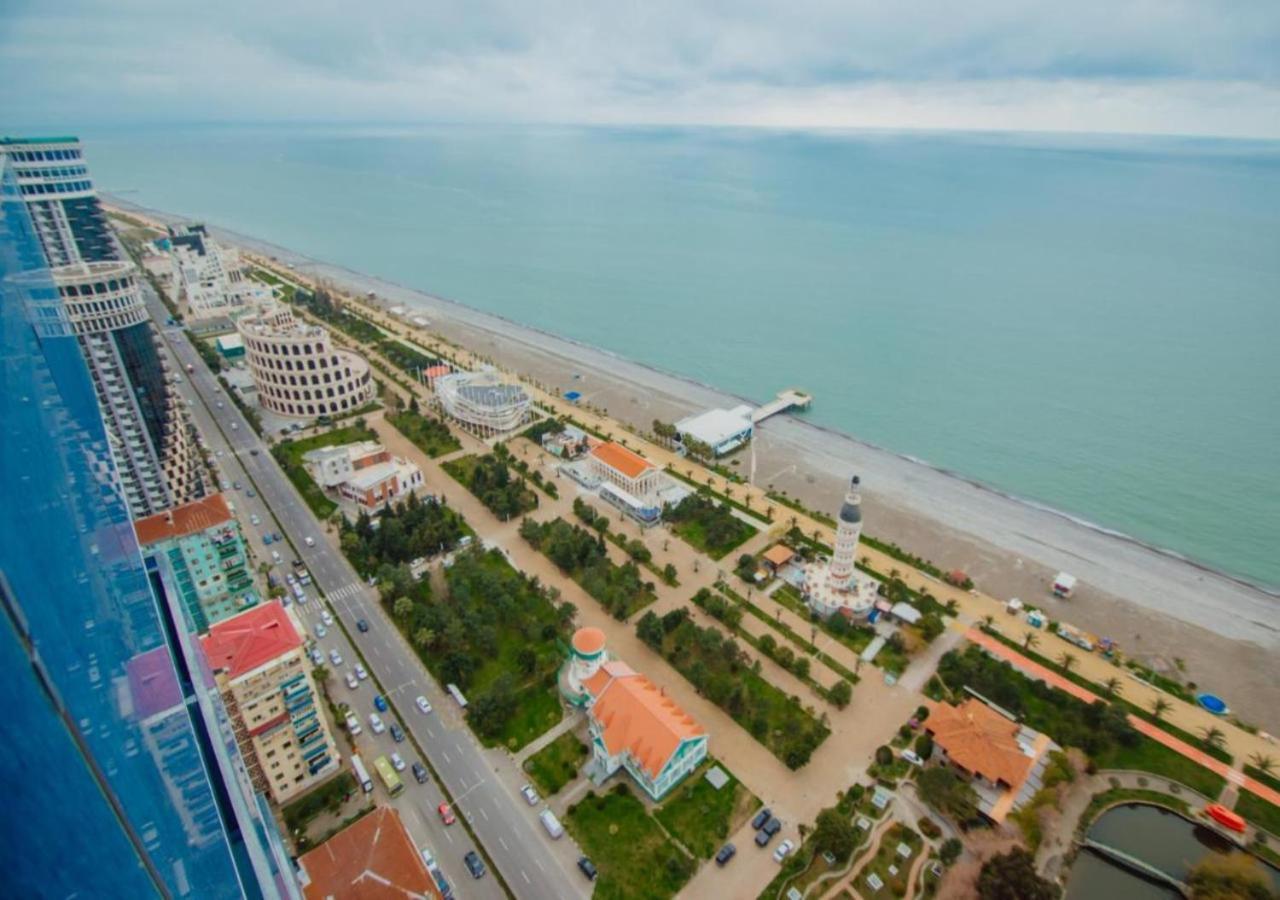 Seaside Resort In New Orbi Twins Батуми Экстерьер фото